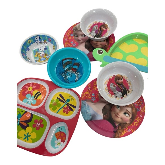 8 pieces of children’s dinnerware. A real steal - Picture 4 of 4